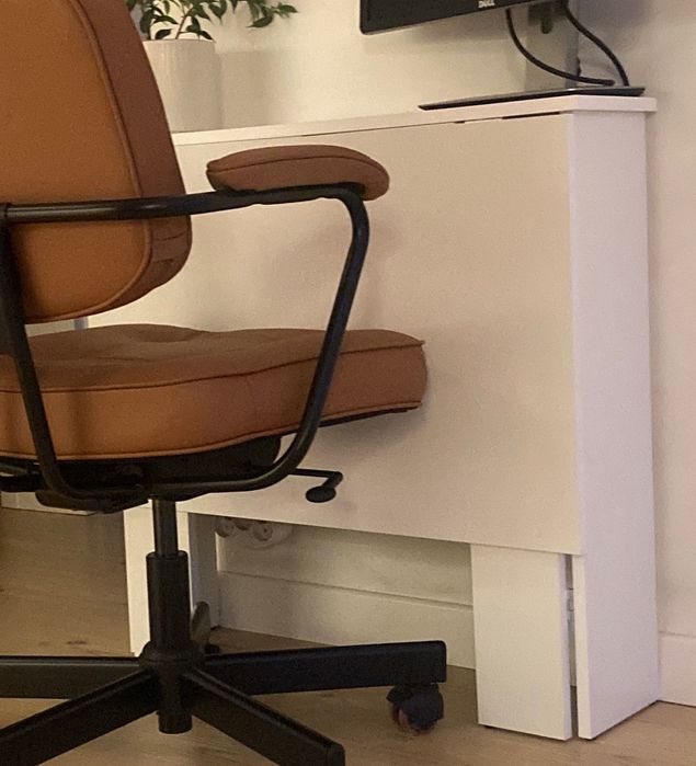 Białe rozkładane biurko płyt MDF