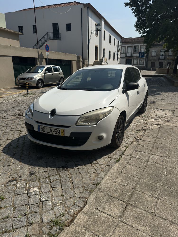 Megane 3 comercial
