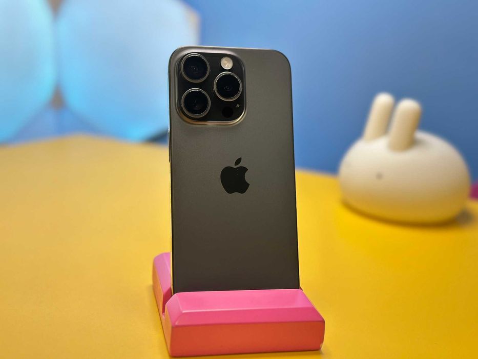 Смартфон iPhone 15 Pro 256GB Black Titanium (148031) Б/У З ГАРАНТІЄЮ
