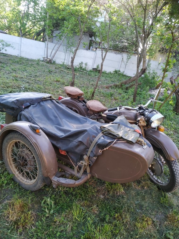 продам мотоцикл Урал...
