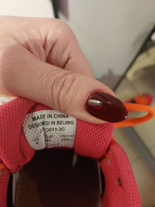 Li-ning. Взуття для бадмінтону, волейболу настільного тенісу. 25.5 см