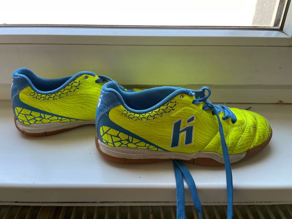 Buty piłkarskie halowe Huari roz 31