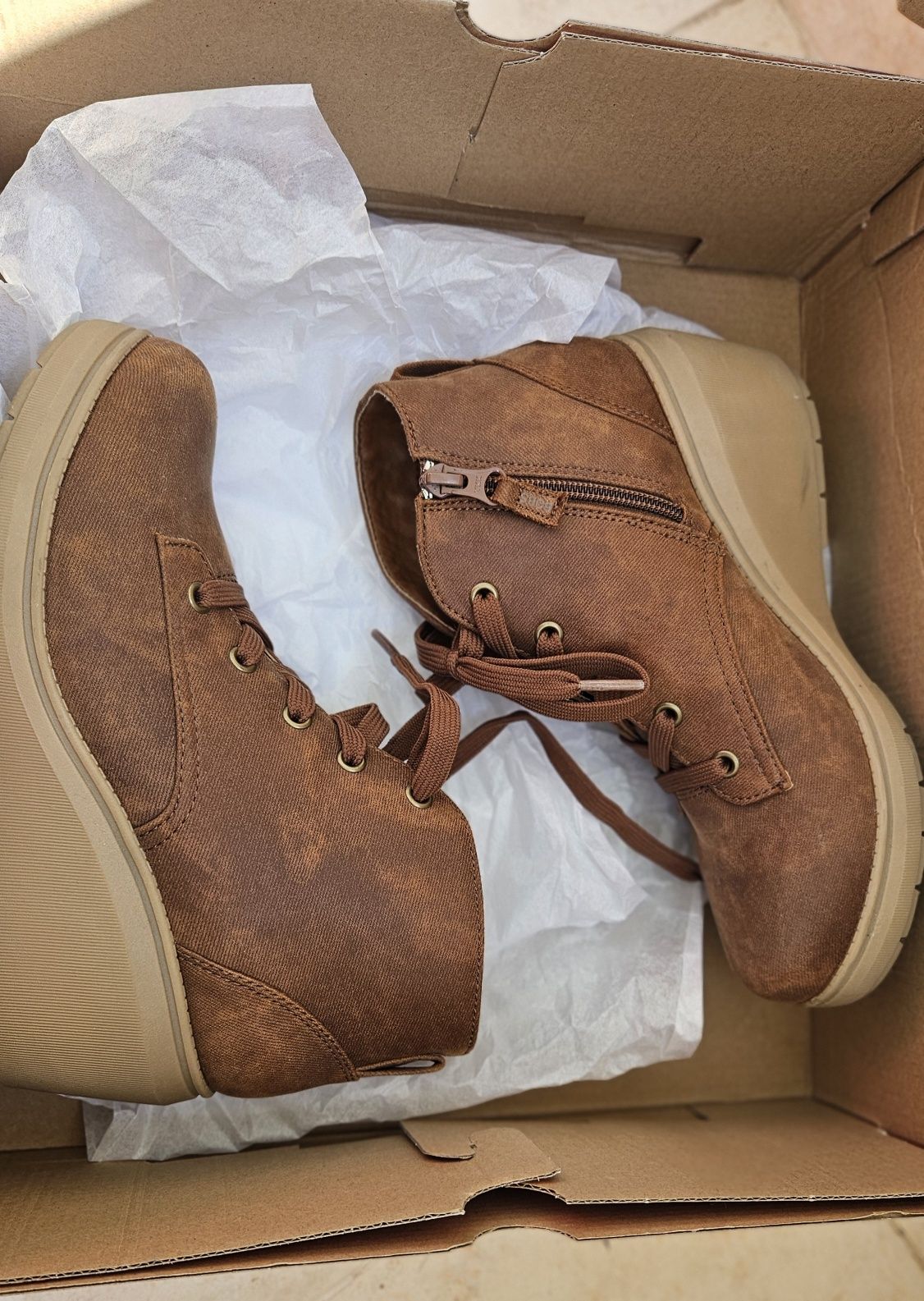 Botins Skechers castanhos 38