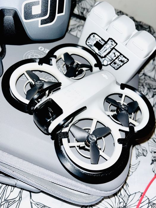 Dji neo combo com full extras