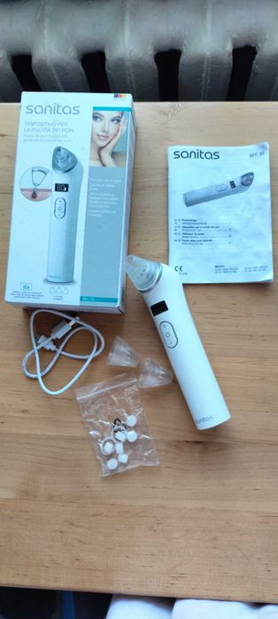 Прилад для професійної чистки обличчя Sanitas SFC 35,