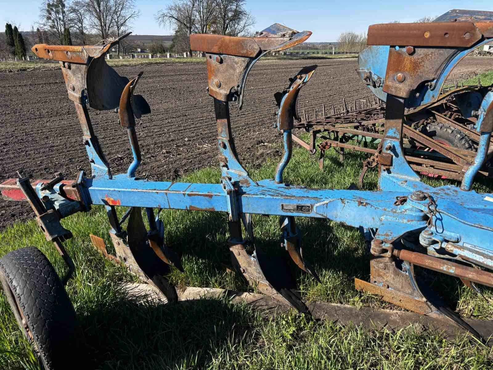 Плуг обертовий ЛЕМКЕН 3 корп., LEMKEN OPAL 110, з ПЕРЕДПЛУЖНИКАМИ,