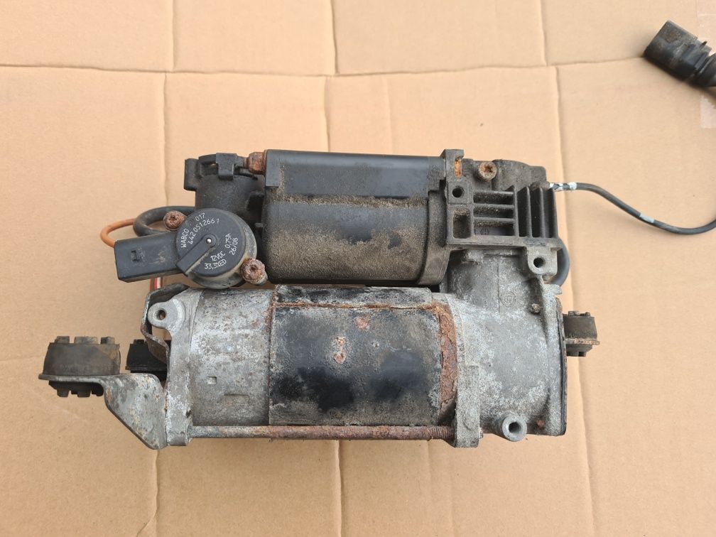 KOMPRESOR Pneumatyki zawieszenia pompa AUDI A6 C6 S6 A8 D3 lift 2008r