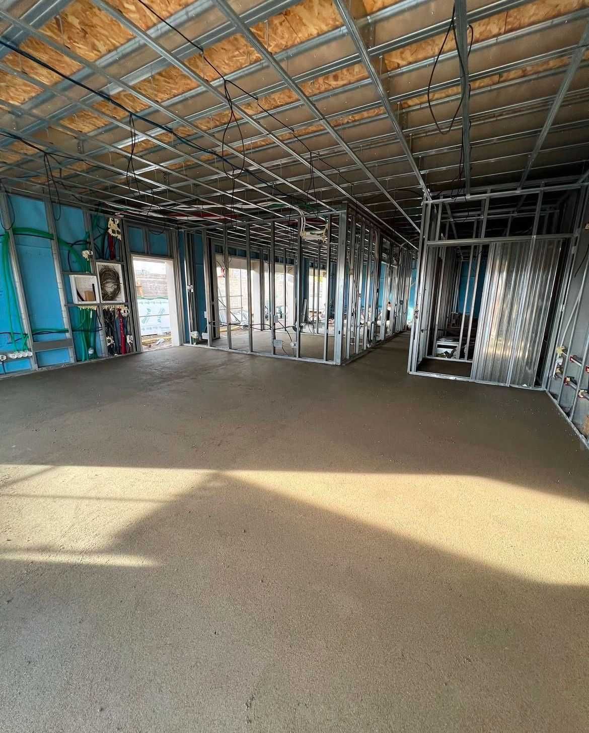 Precisa de serviços de construção  ou de acabamento?