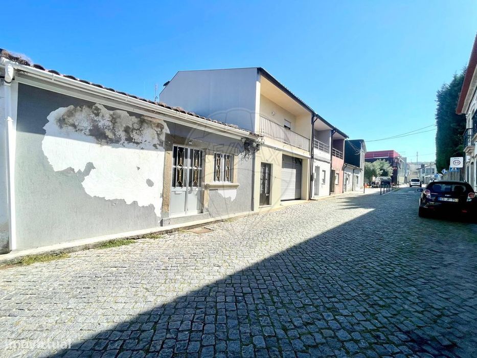 Moradia Térrea para Restauro em Real