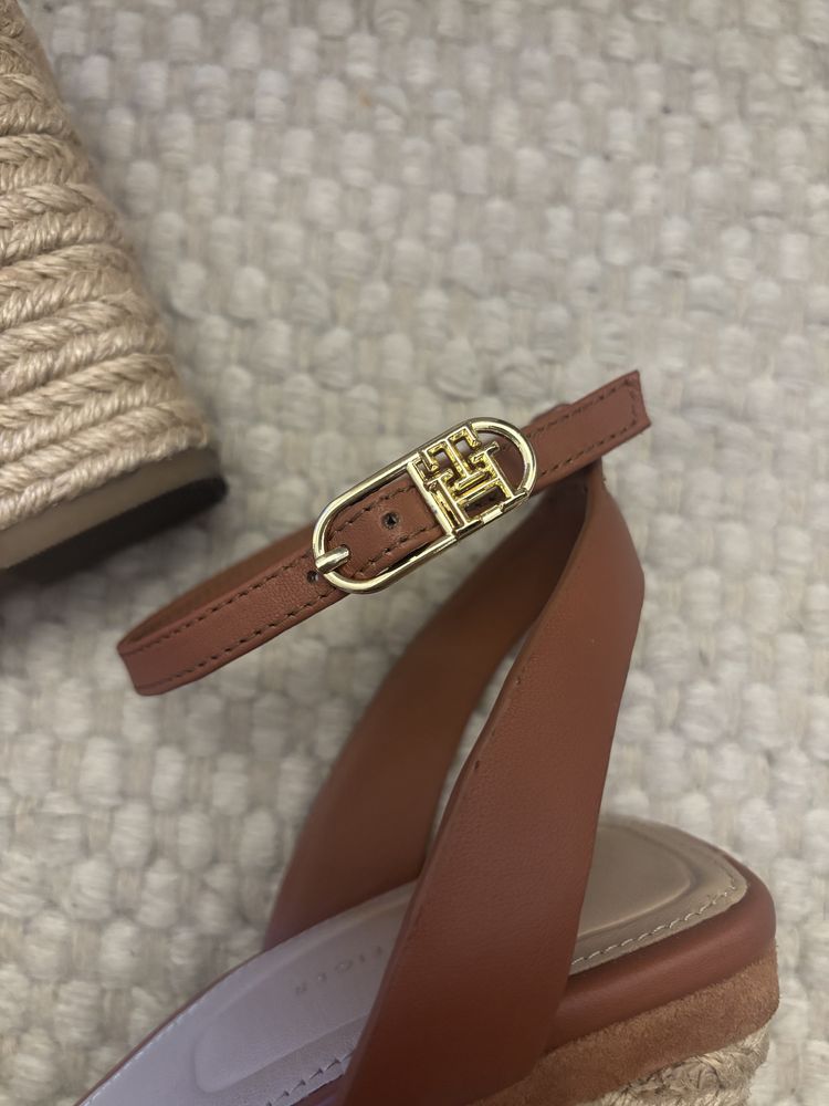 Sandaly koturny Tommy Hilfiger raz zalozone