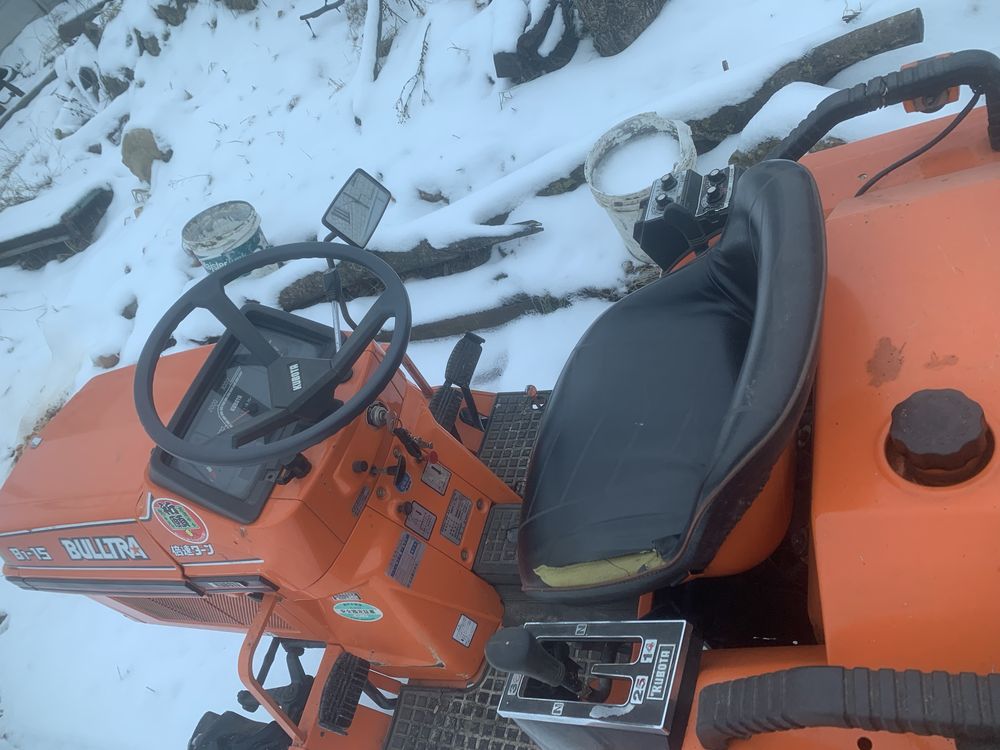 Kubota з документами