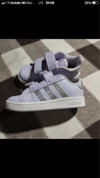 Buty adidas dzieciece