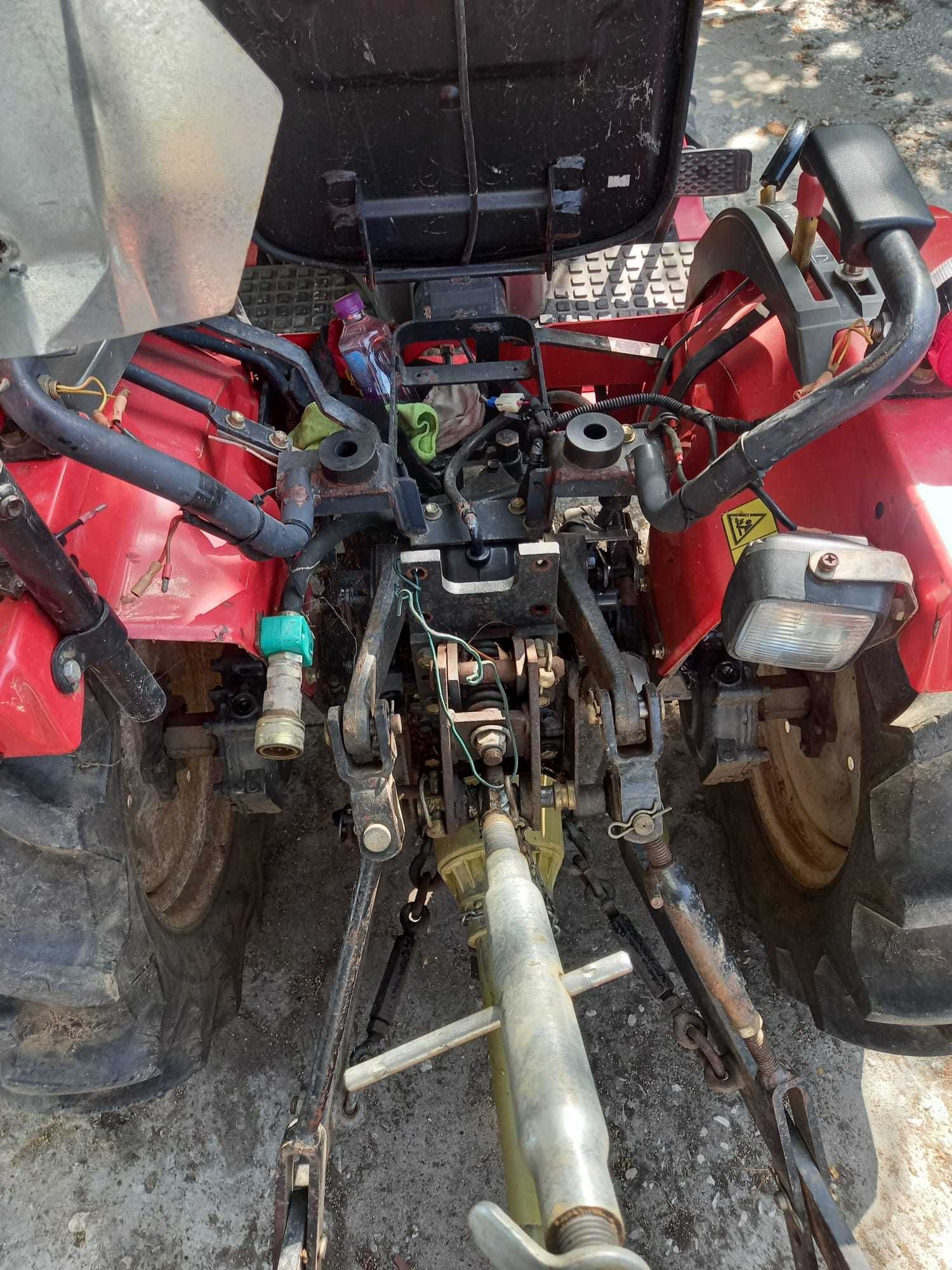 Trator Yanmar matrículado