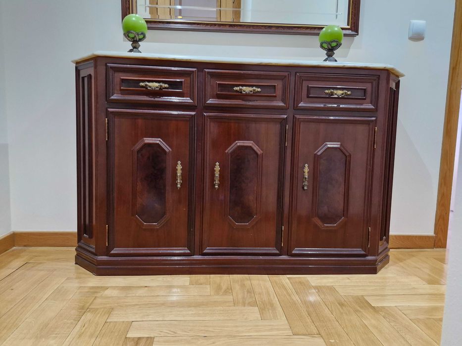 Sapateira em madeira + tampo em marmore