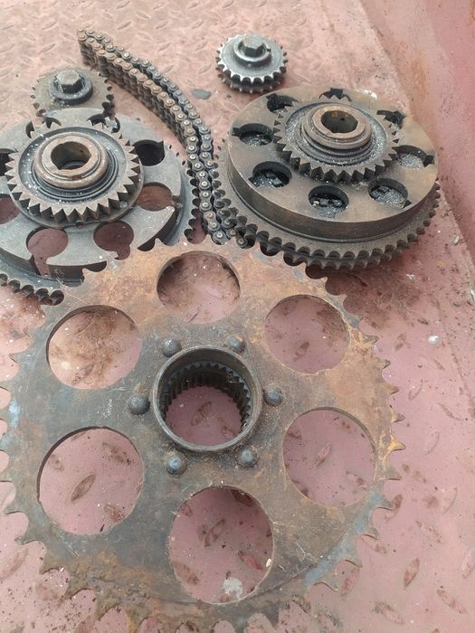 Продам корзини і шестерню задню до мото іж юпітер