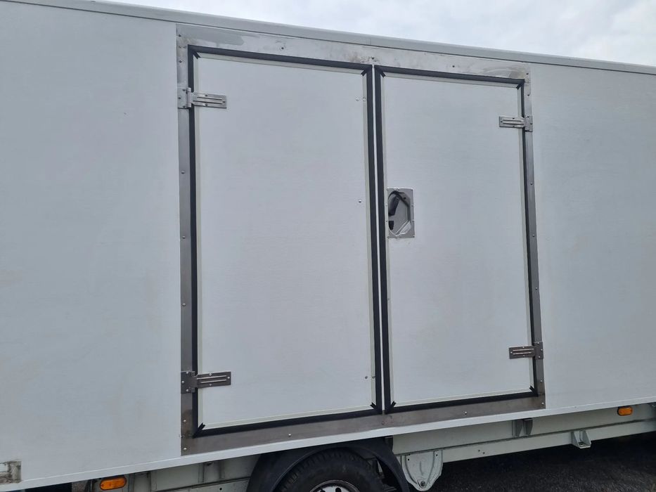Drzwi do kontenera firany naczepy
