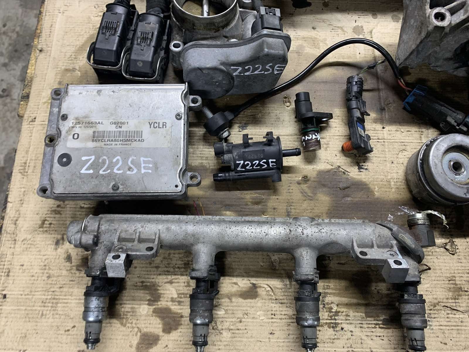 дросельна Z22Se Z22YH 2.2 16v Vectra C Signum Astra