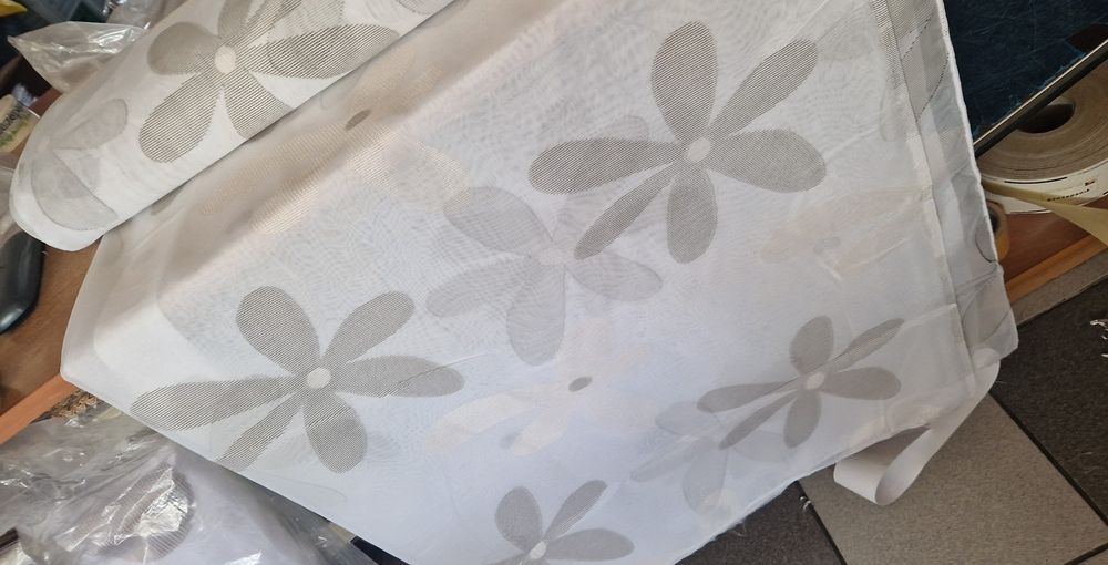 Firana w kwiaty 10 m