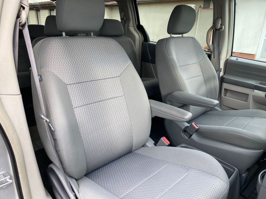 Chrysler Town & Country LPG Xenon 7 miejsc zadbany