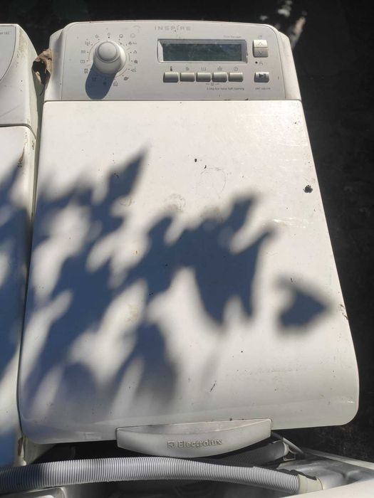 Продам стиральную машину Electrolux по запчастям.