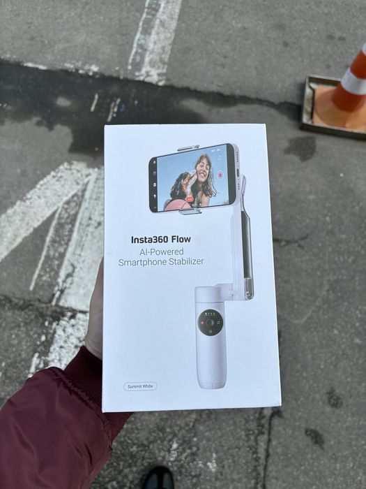 Insta360 Flow Standalone White (стедикам)