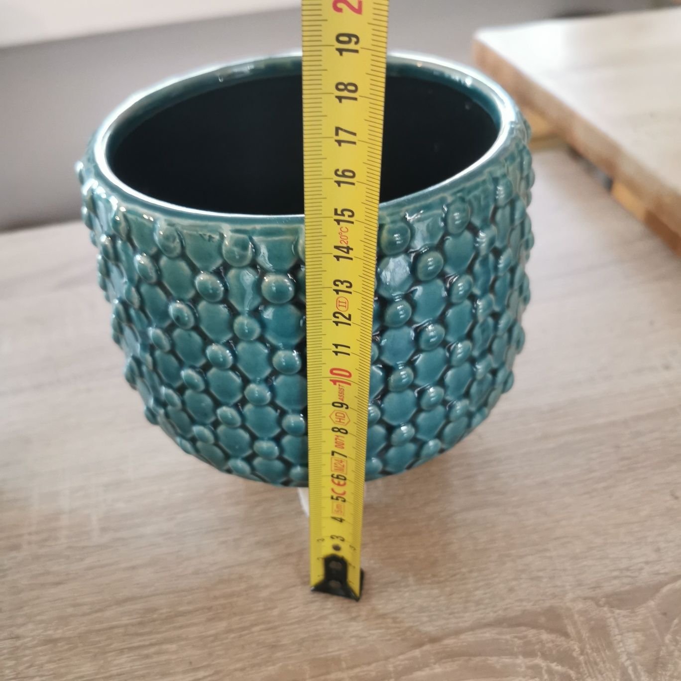 Ceramiczna szkliwiona doniczka osłonka na 3 nóżkach. Nowa