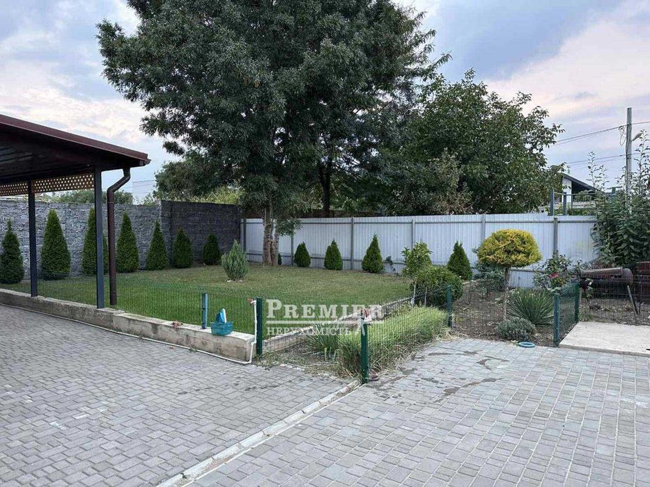 Продам сучасний будинок в Фонтанці