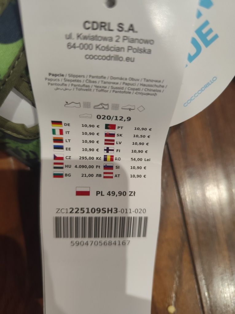 Nowe kapcie do żłobka r.20+skarpetki coccodrillo