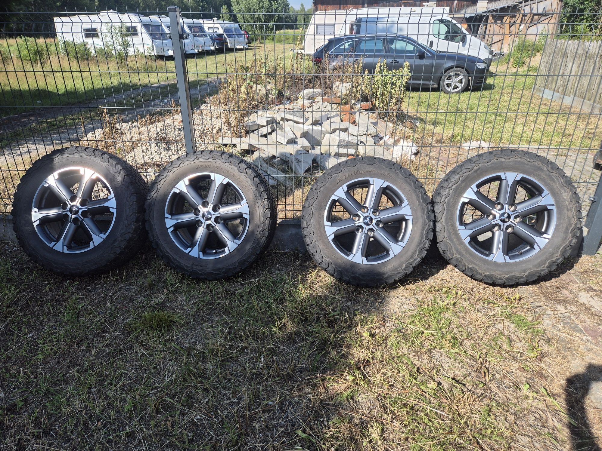 Mitsubishi L200 koła felgi alufelgi 18"x7.5J 6x139.7 + opony A/T