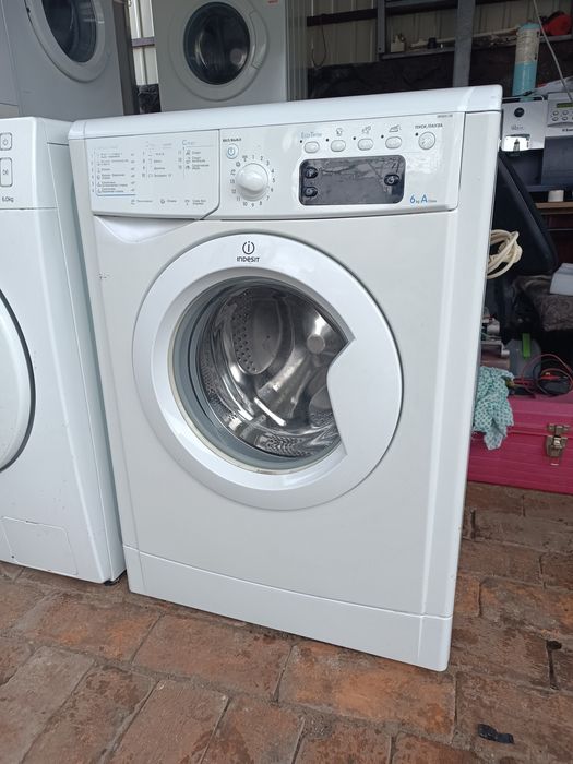 Пральна машинка indesit IWSE6128