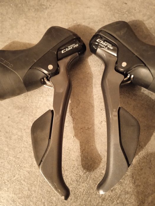 Klamkomanetki Shimano Claris 3x8