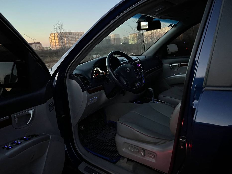 Продам надійне авто.