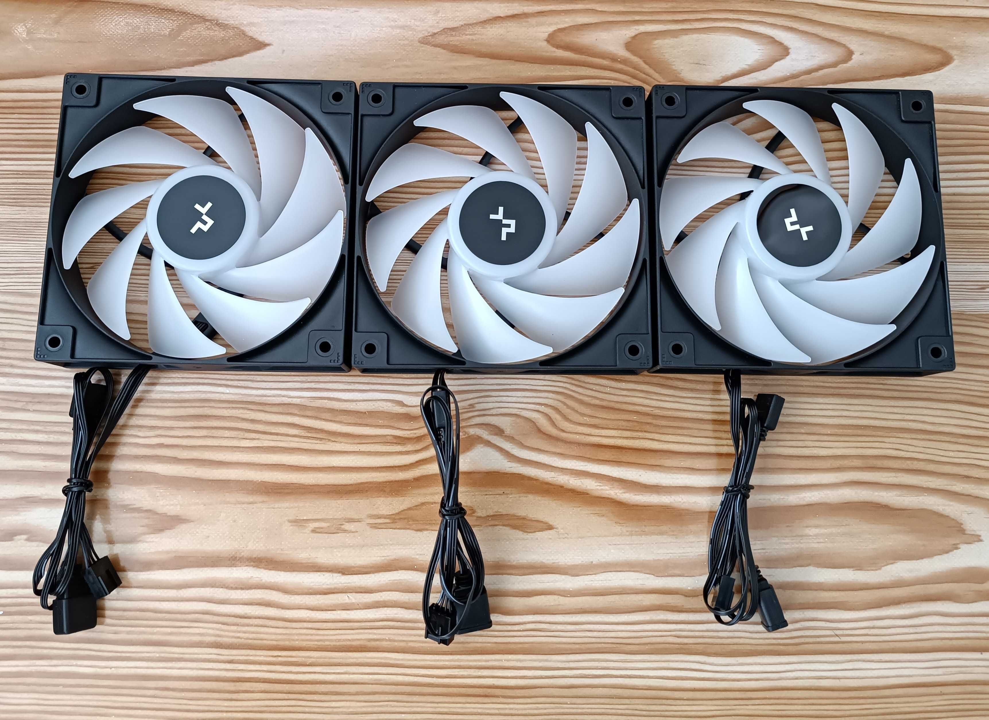 НОВЫЙ Набор вентиляторов DeepCool DF120 3 in 1 OEM + PWM Fan Splitter