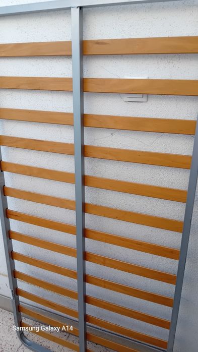 Estrado de cama usado