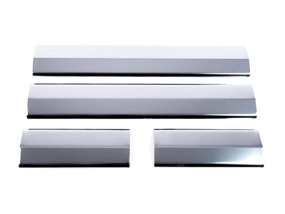 Opel Astra H Накладки на пороги Carmos