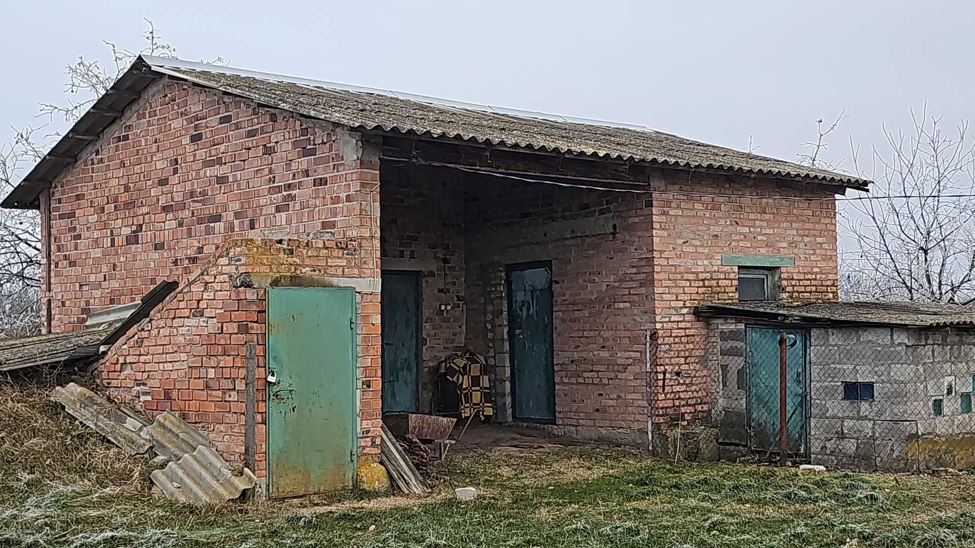 Селище для переселенців з чорнобилю капітальний будинок - є відеоогляд