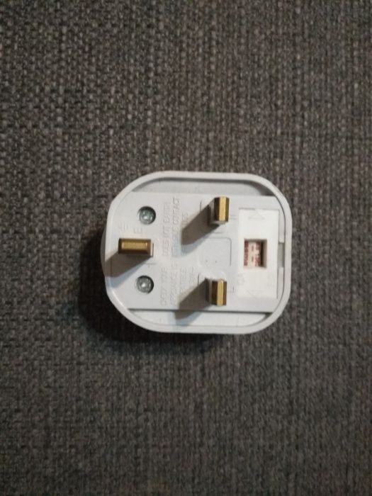 Adaptador de Eletricidade Europa Reino Unido / UK Plug Adaptor