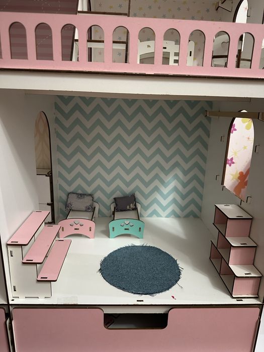 Продам ляльковий будиночок. Будинок для кукол.