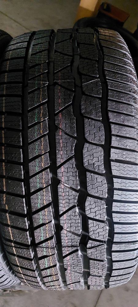 255/35/20 R20 Continental ContiWinterContact TS830P 4шт нові зима