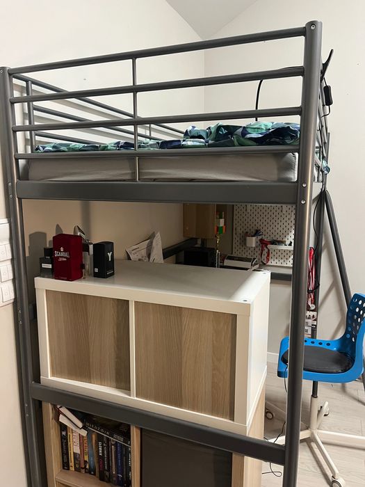 Łóżko na antresoli Svärta IKEA