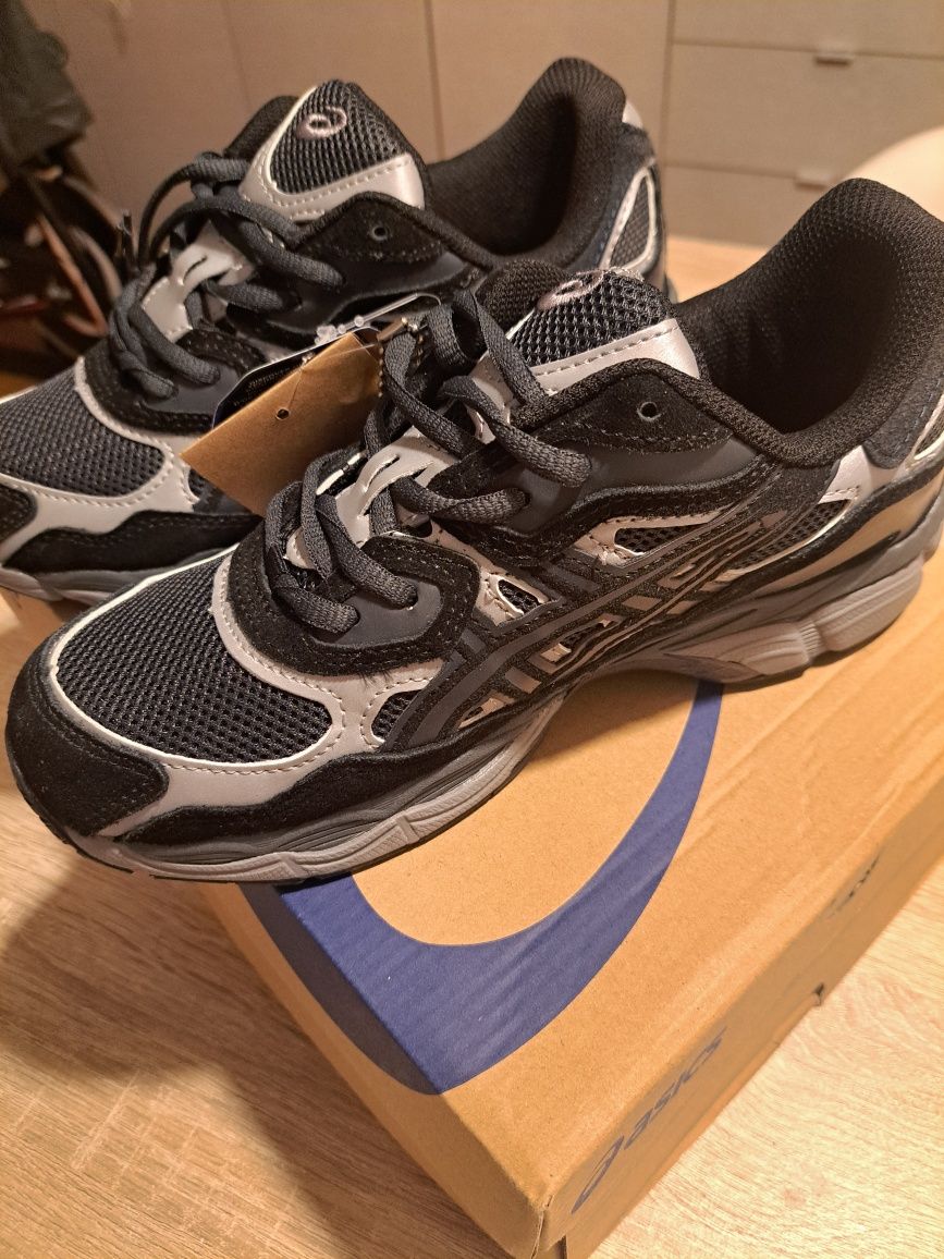 Asics novos tamanhos 39