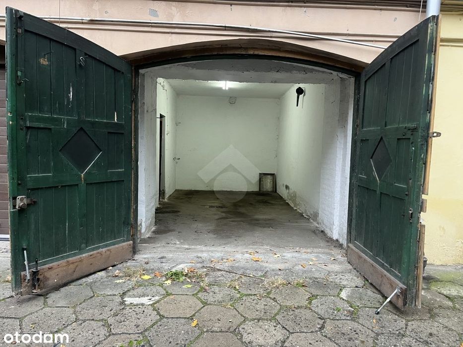 Kraków, ul Królewska - Garaż na sprzedaż w świetnej lokalizacji!