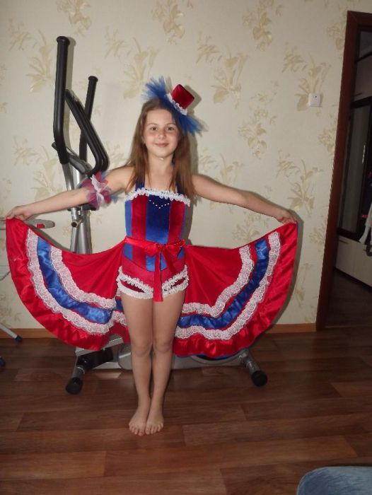 Карнавальный костюм для девочки 6-9 лет,для выступлений