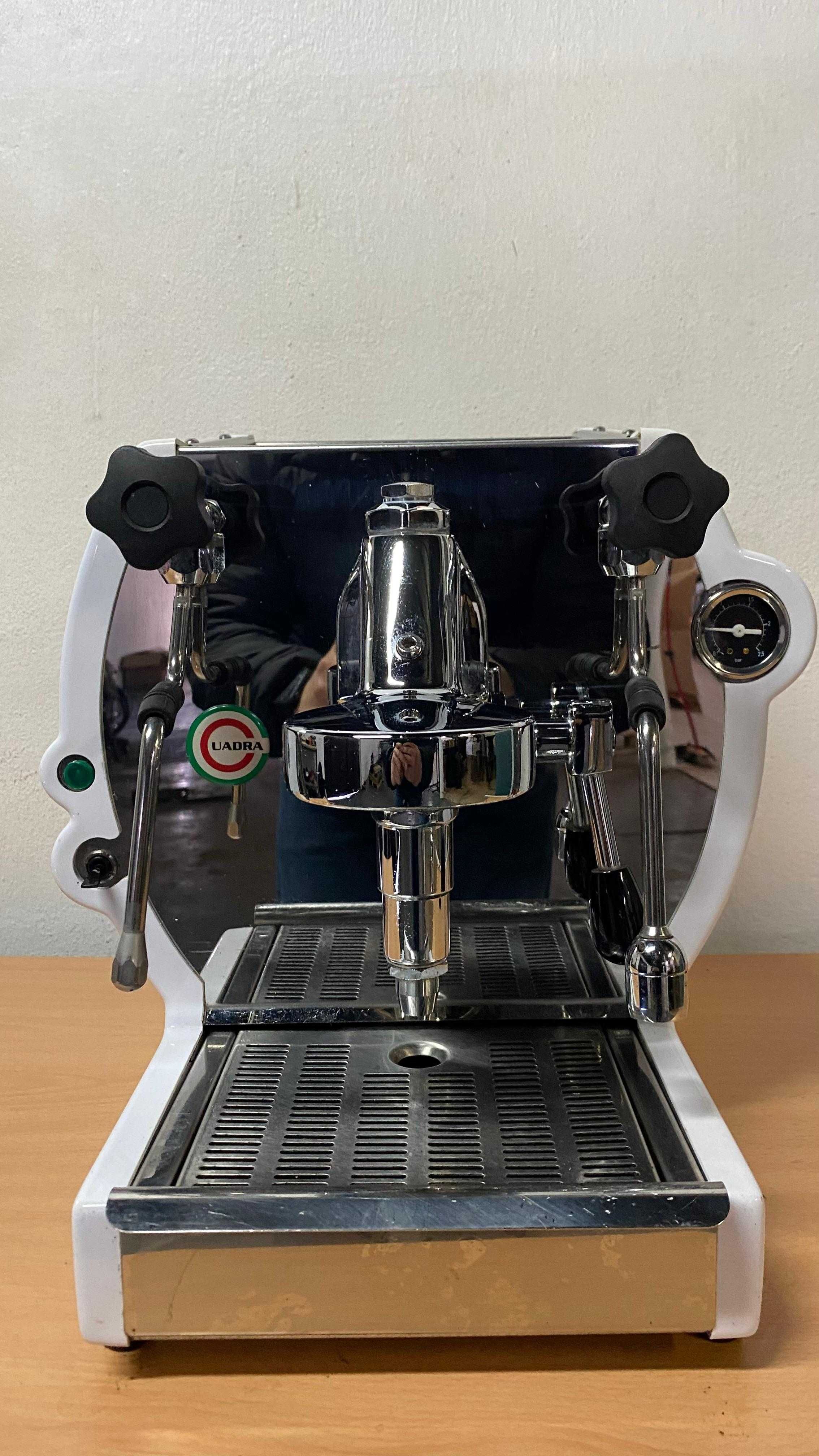 Maquina de café La Nuova Era - Cuadra