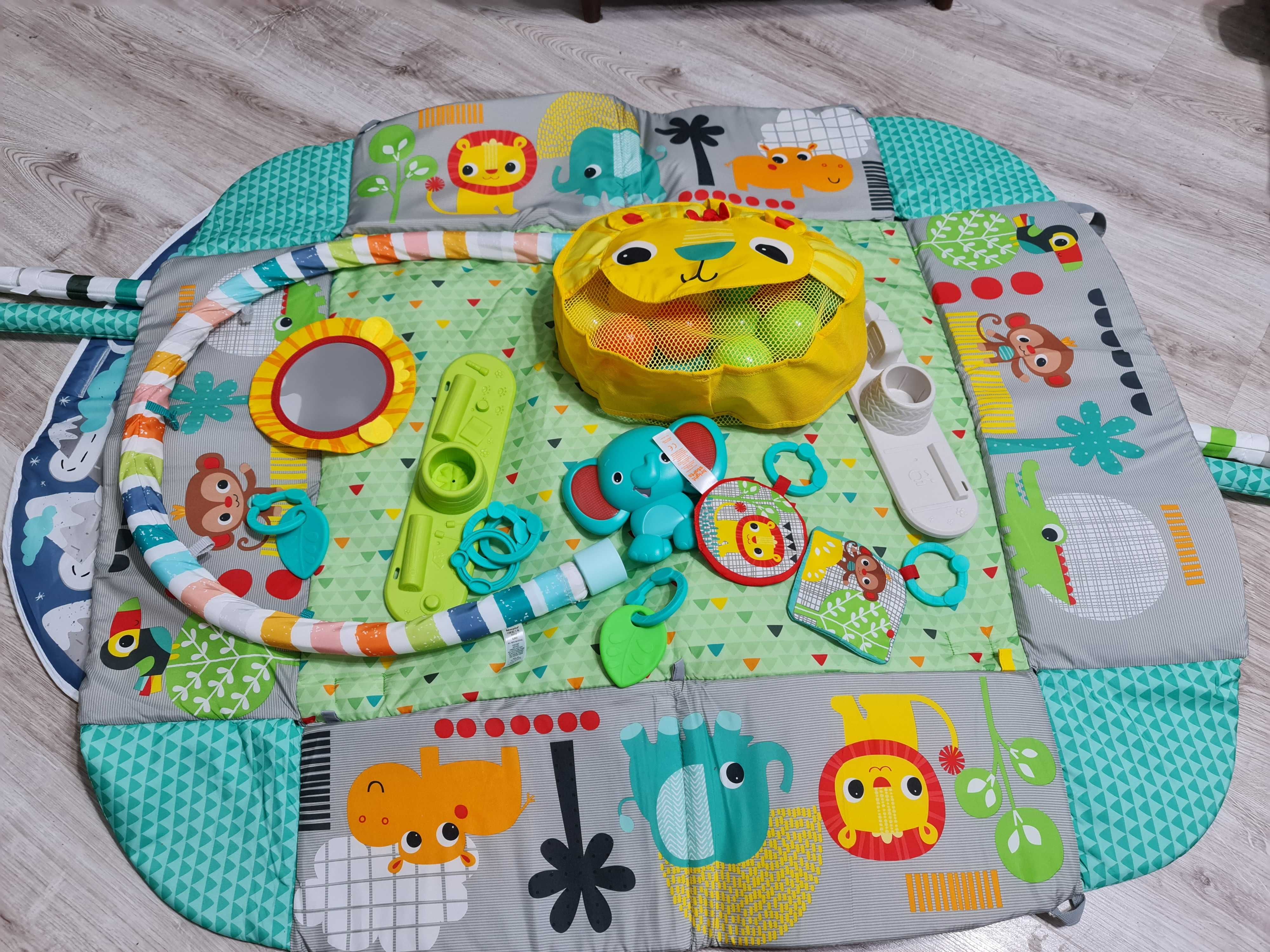 Bright Starts Edukacyjna mata edukacyjna plac zabaw z piłeczkami 10754