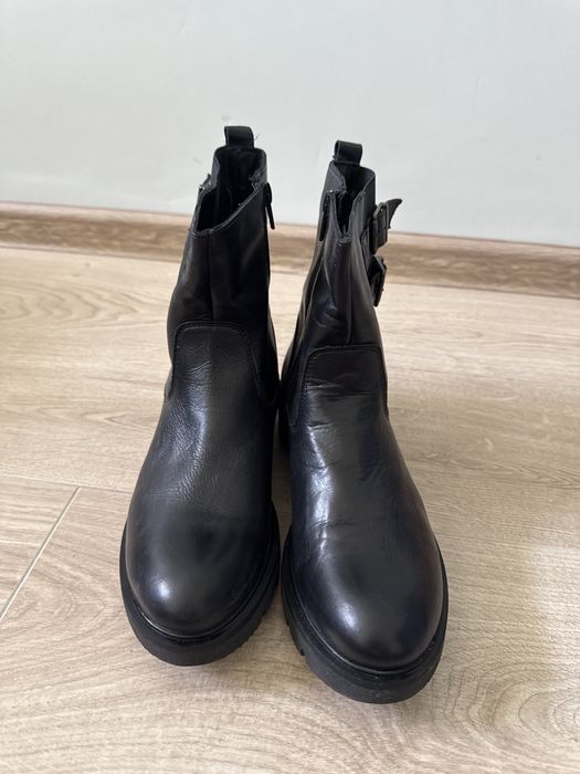 Черевикі жіночі шкіряні