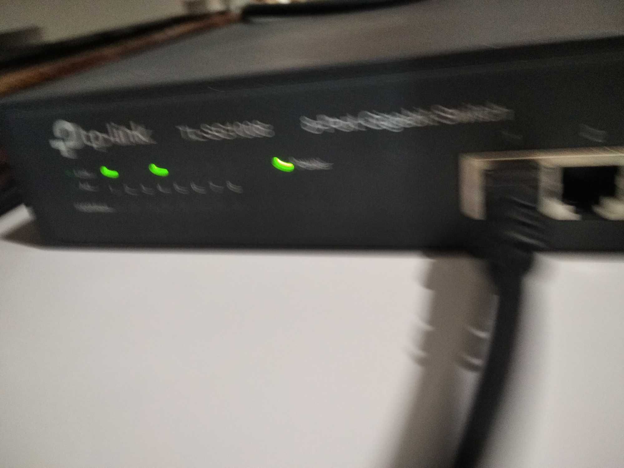 Комутатор TP-LINK TL-SG1008 гігабитний