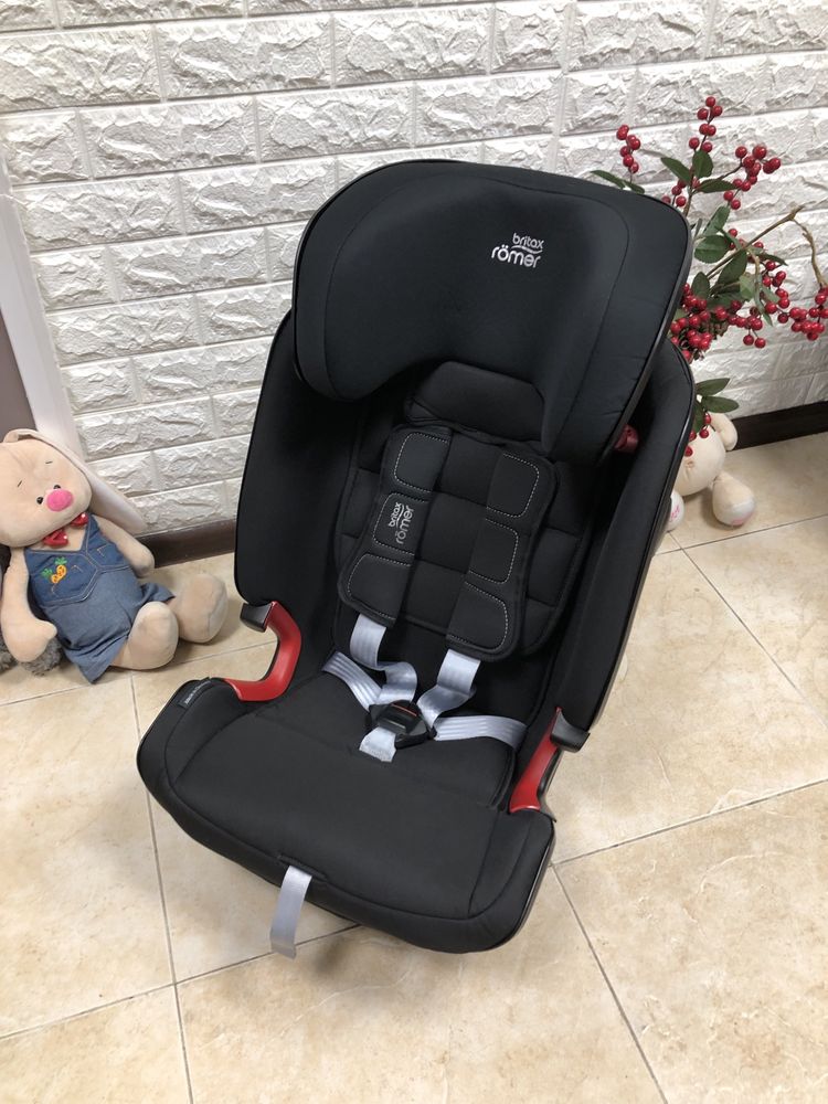 Автокрісло Britax Romer ADVANSAFIX IV R Група 1/2/3 (9-36кг) брітакс