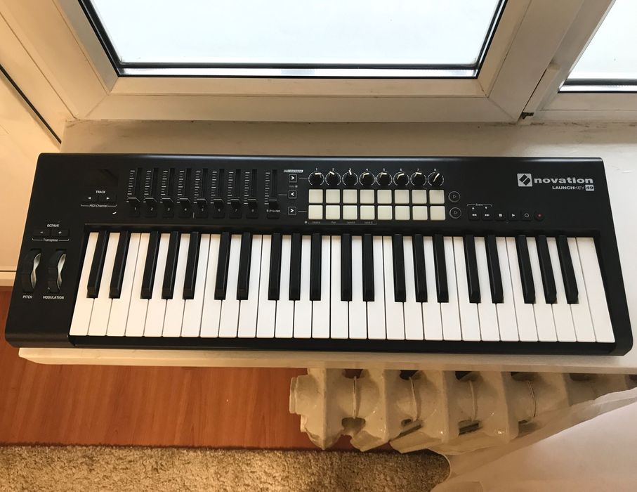 Midi клавиатура, міді клавіатура Novation Launchkey 49 mk2