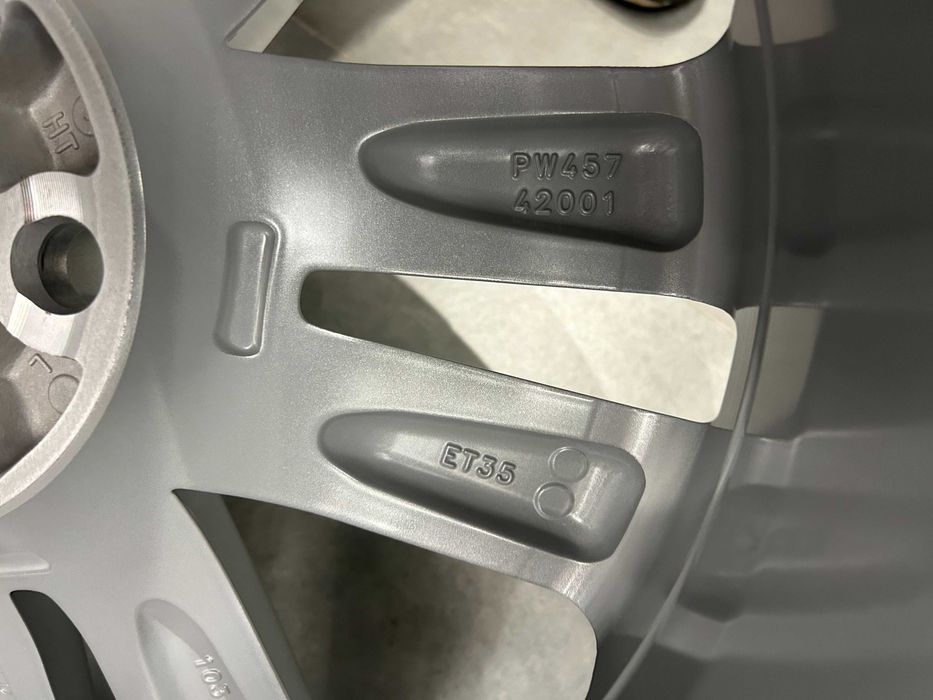 Oryginalne felgi 18 5x114.3 ET35 Toyota RAV4 C-HR II Corolla Cross